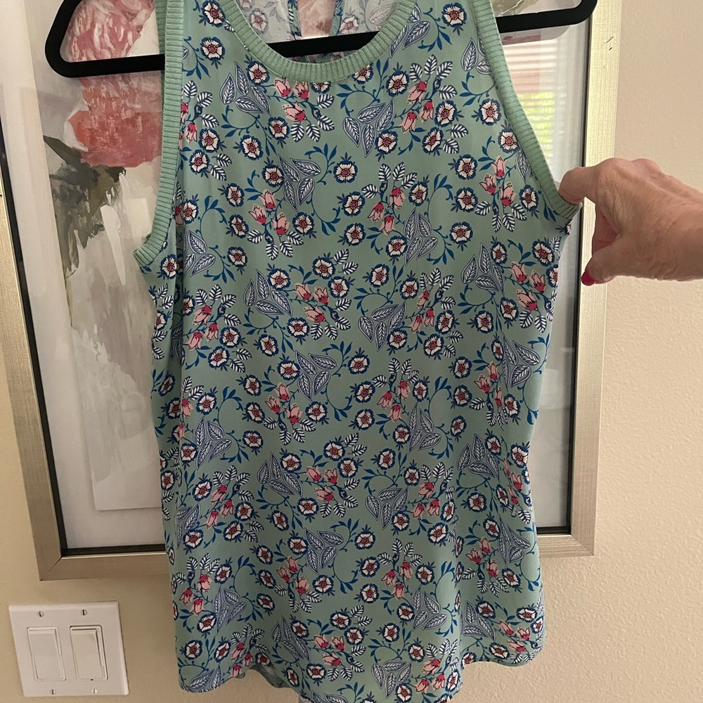 LOFT - Green Floral Sleeveless Top